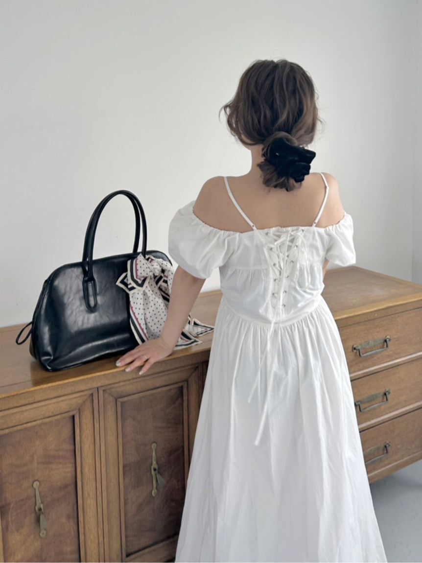 SNIDEL「オフショルパフスリワンピース」|ワンピース|