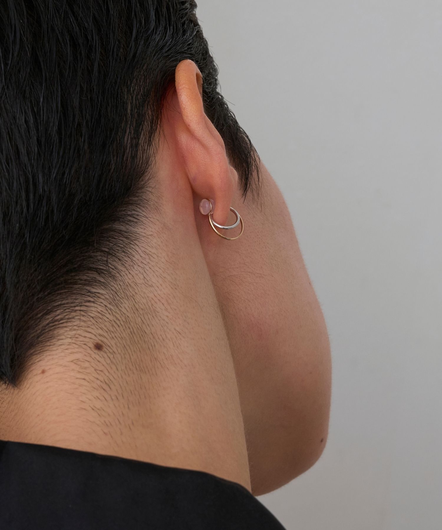 JUPITER「【K10&SV925】ダブルラインコンビフープイヤリング」|イヤリング|