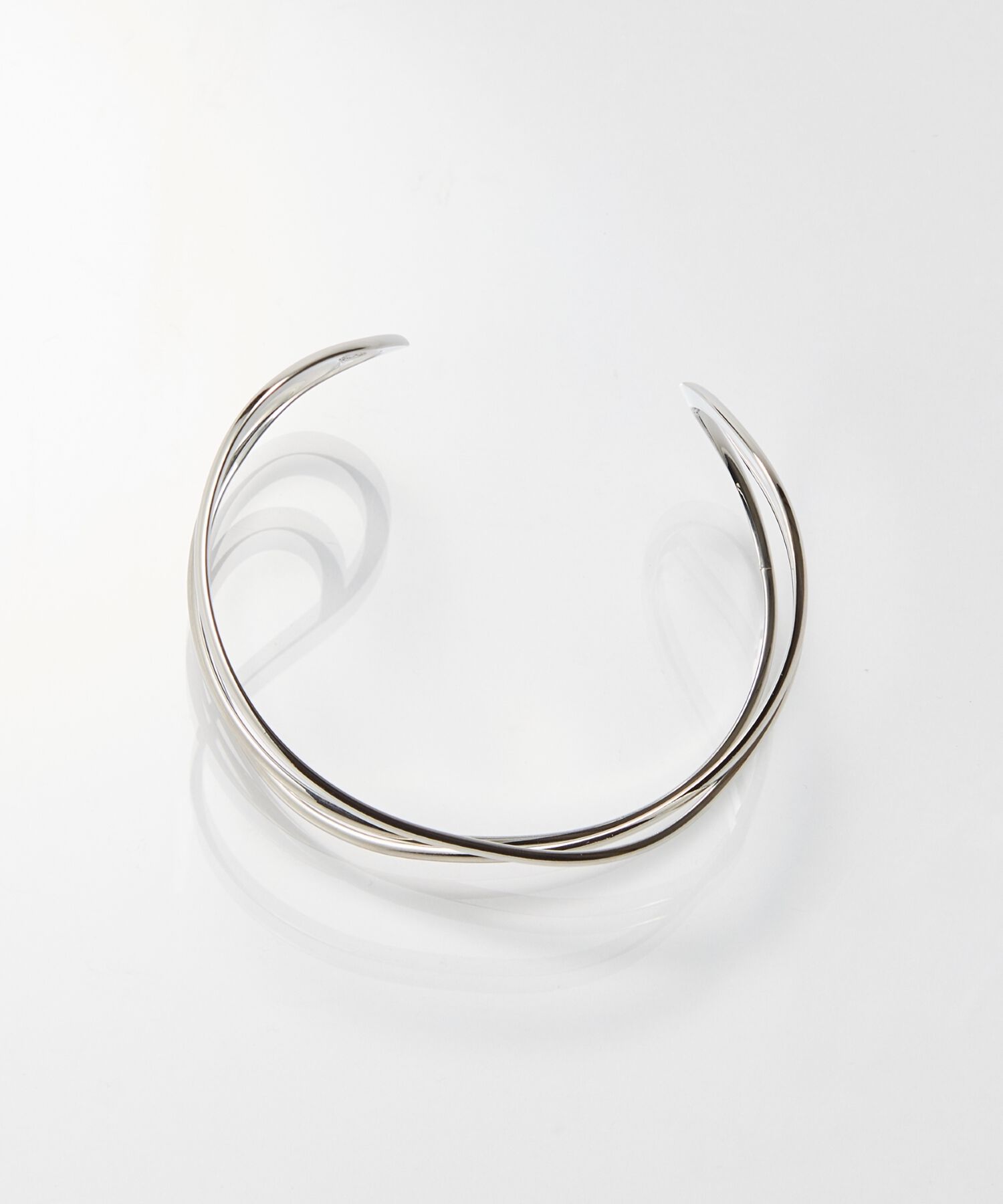 Phoebe「ニュアンスラインワイドカフバングル シルバー」|ブレスレット・バングル|