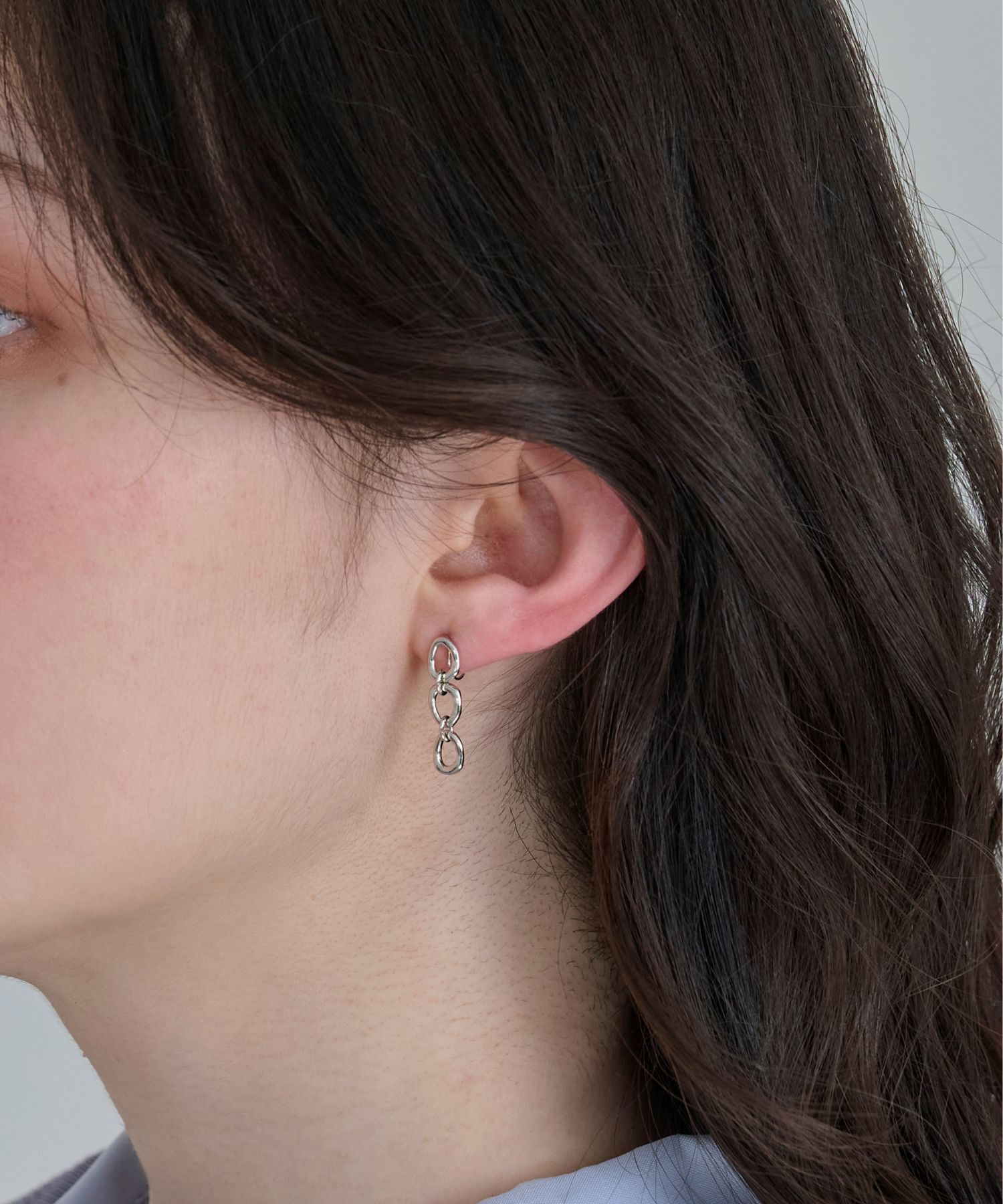 Phoebe「【痛くないシリーズ/金属アレルギー対応】チェーンライトフィットイヤリング　シルバー/ニッケルフリー」|イヤリング|