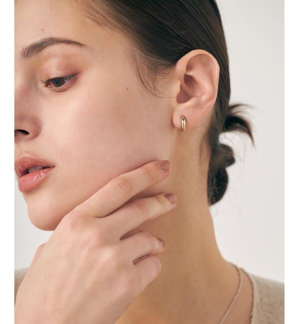 ete「チャンキー ハグイヤリング」|イヤリング|