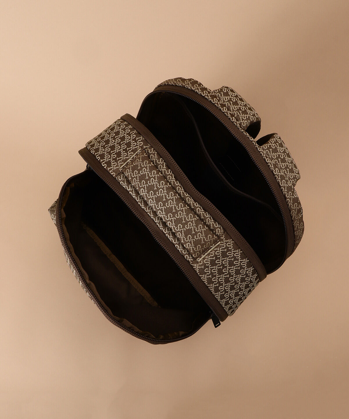 Samantha Thavasa「ST Jacquardフロントポケットデザイン リュック」|リュック|