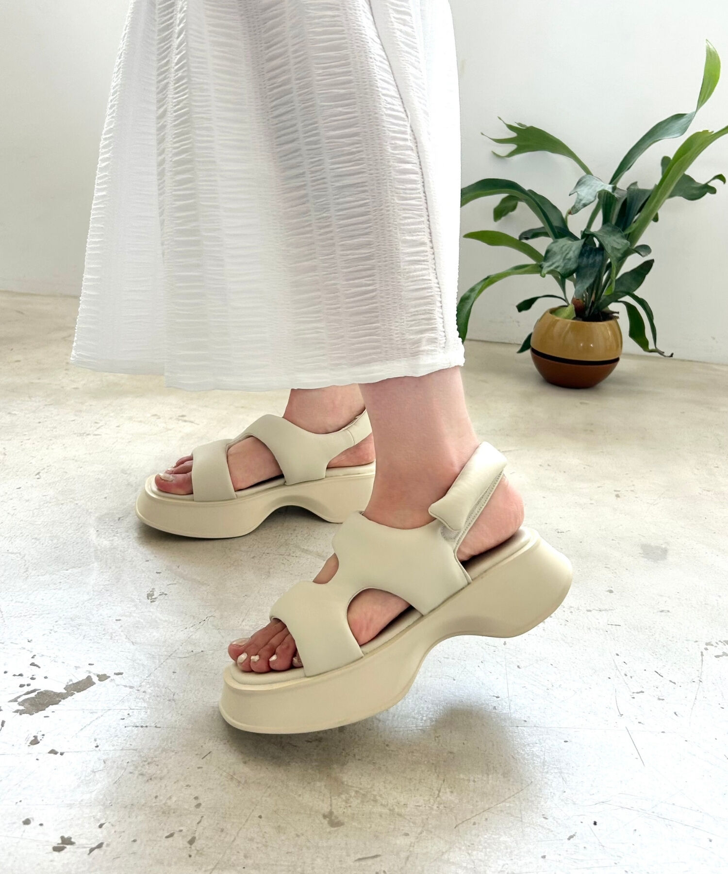 ORiental TRaffic「【定番】パデットベルトフレアソールサンダル/41235 サンダル」|サンダル|BEIGE