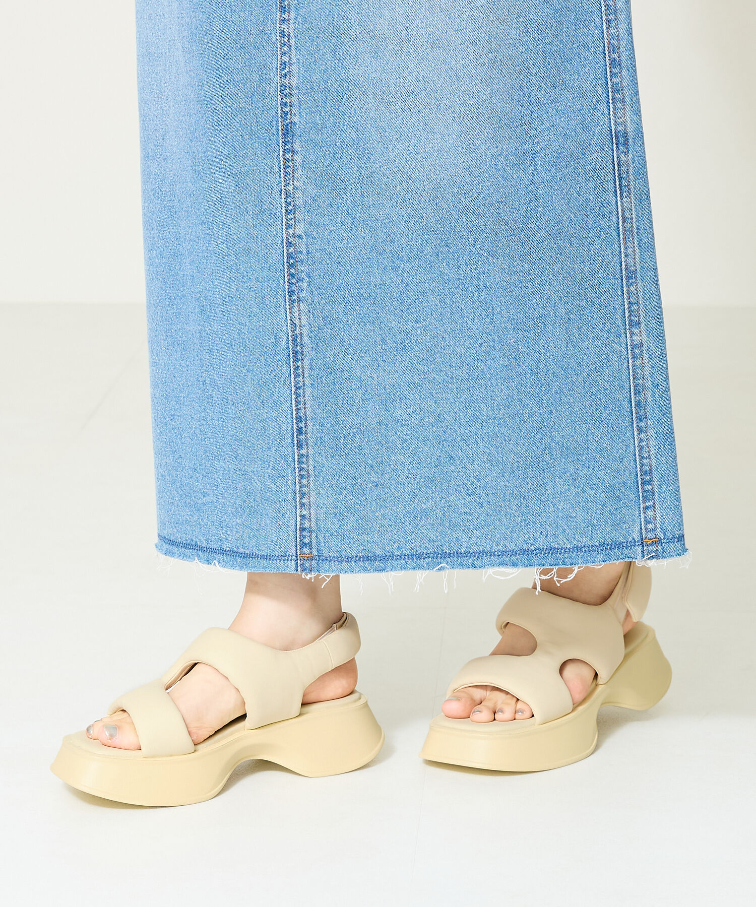 ORiental TRaffic「【定番】パデットベルトフレアソールサンダル/41235 サンダル」|サンダル|