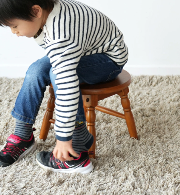 B-COMPANY「高さ25cmのミニサイズ オマージュ　ミニスツール」|食器・キッチングッズ|