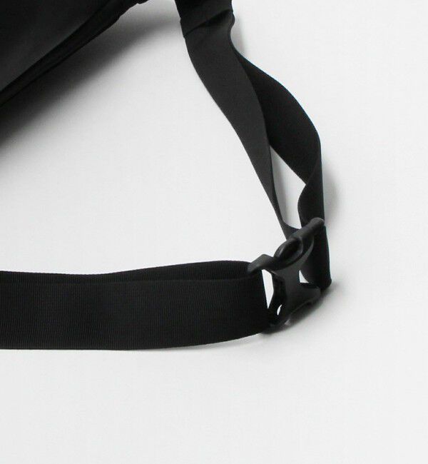 UNITED ARROWS green label relaxing「GLR レザー ファンクショナル スリングバッグ」|ショルダー・メッセンジャー|