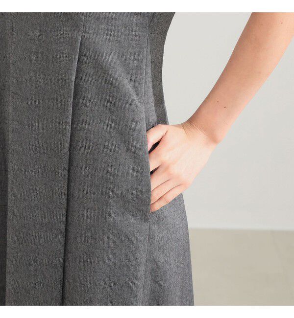 Demi-Luxe BEAMS 「AK+1 / Vネック フレア ノースリーブ ワンピ―ス」|ワンピース|