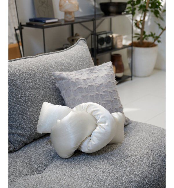 journal standard Furniture「TWIST CUSHION silver　クッション」|クッション・クッションカバー|シルバー