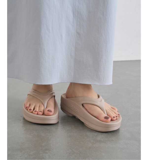 U by SPICK&SPAN「《追加》OOFOS/ ウーフォス O Omega」|サンダル|