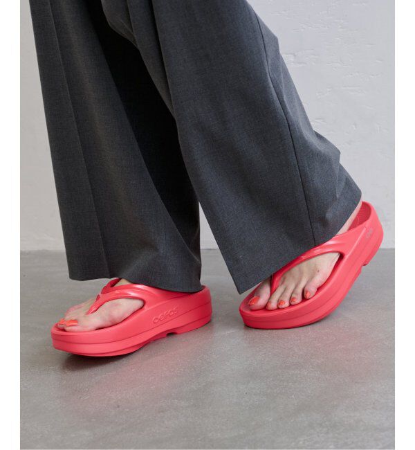 U by SPICK&SPAN「《追加》OOFOS/ ウーフォス O Omega」|サンダル|