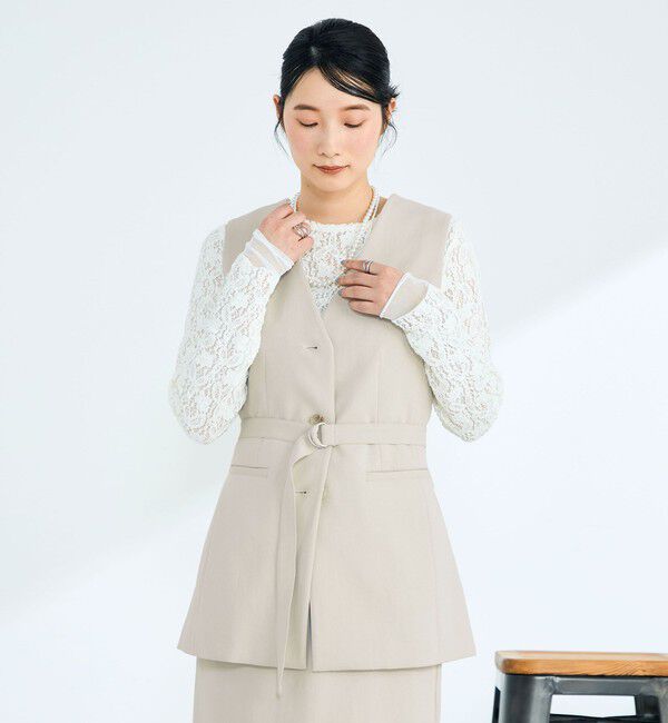 fredy emue「【セットアップ対応】パウダリーツイルベルト付きジレ」|ベスト・ジレ|ベージュ