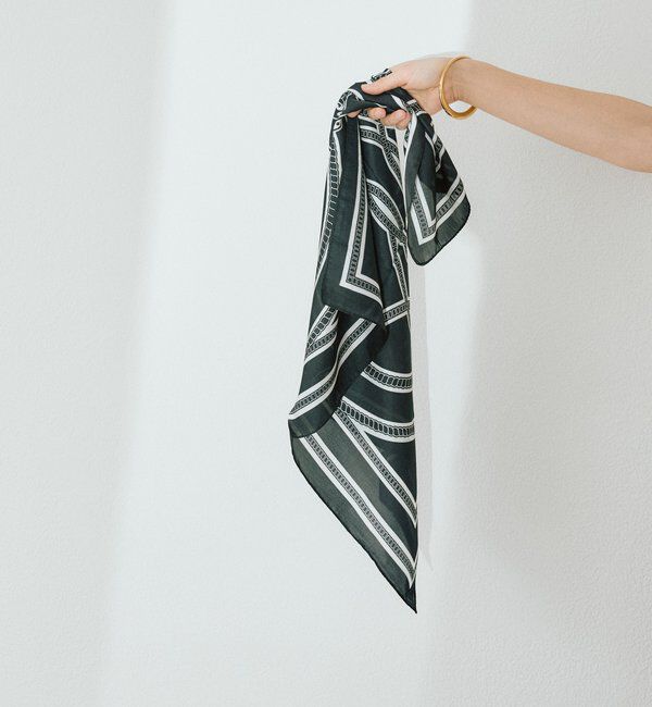  「【スタイリングのアクセントに】チェーン柄スカーフ」|バンダナ・スカーフ|