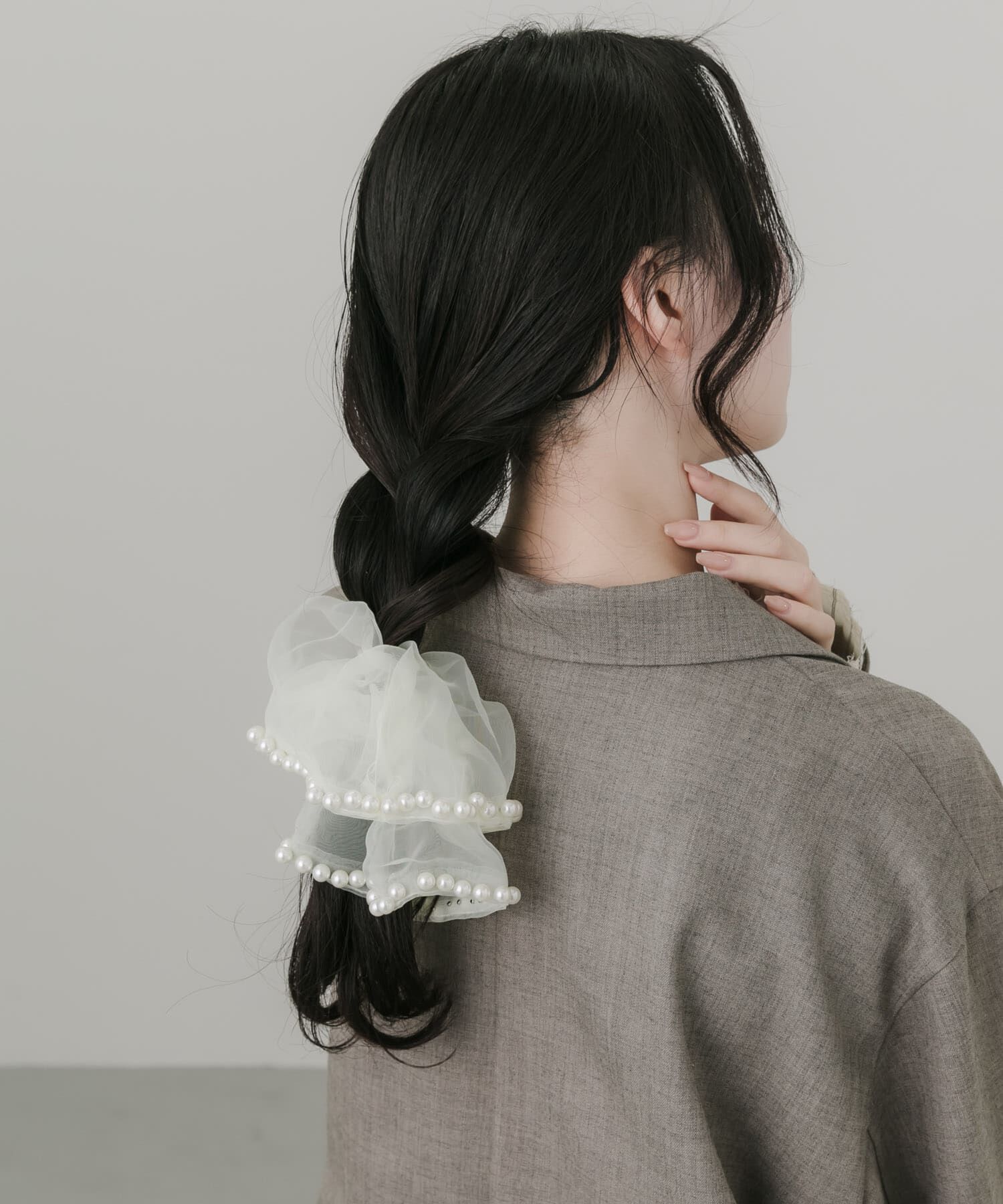 SMELLY「パールシフォンボリュームシュシュ」|ヘアゴム・シュシュ|