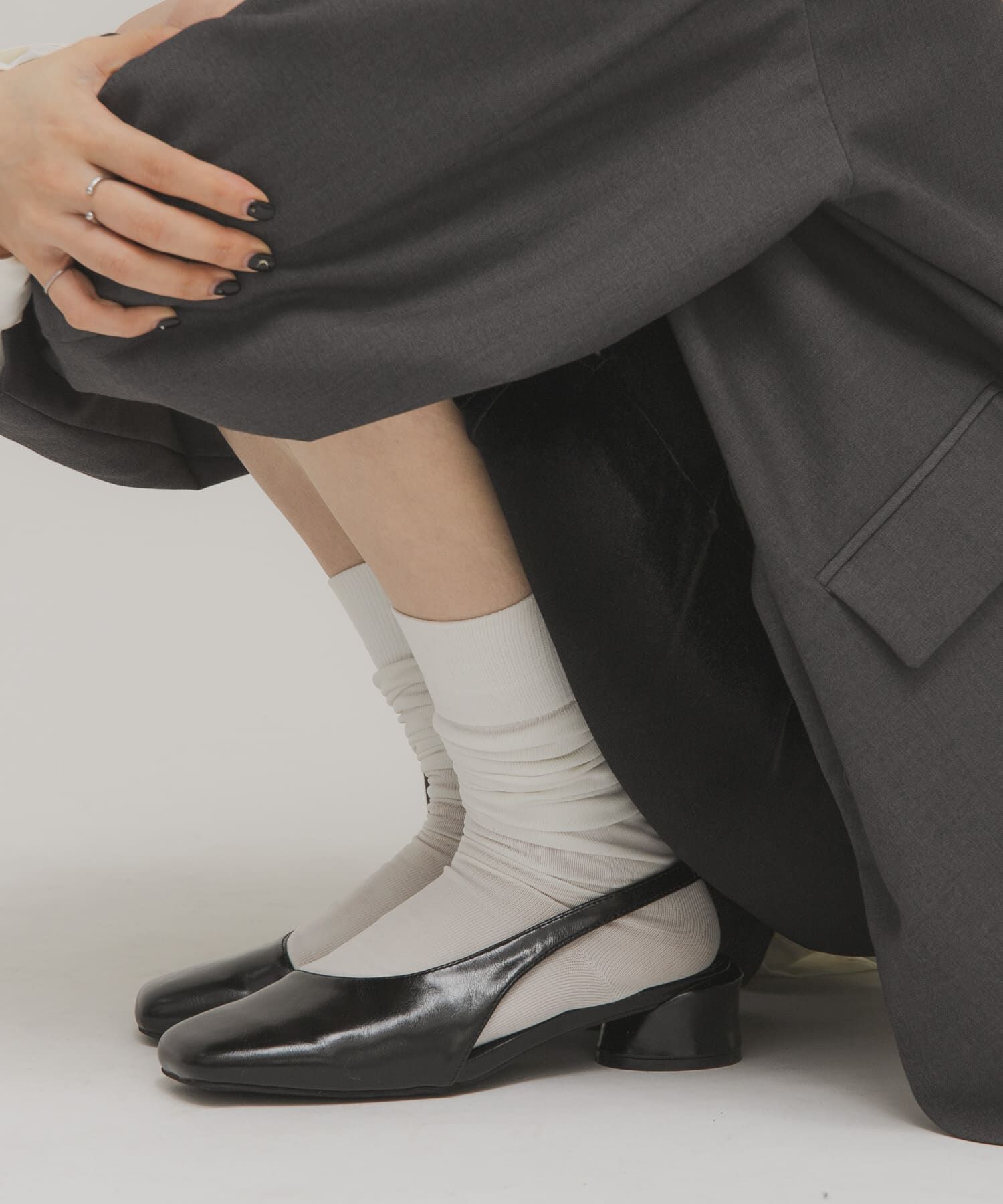  「スクエアトゥアシンメトリーパンプス」|パンプス|