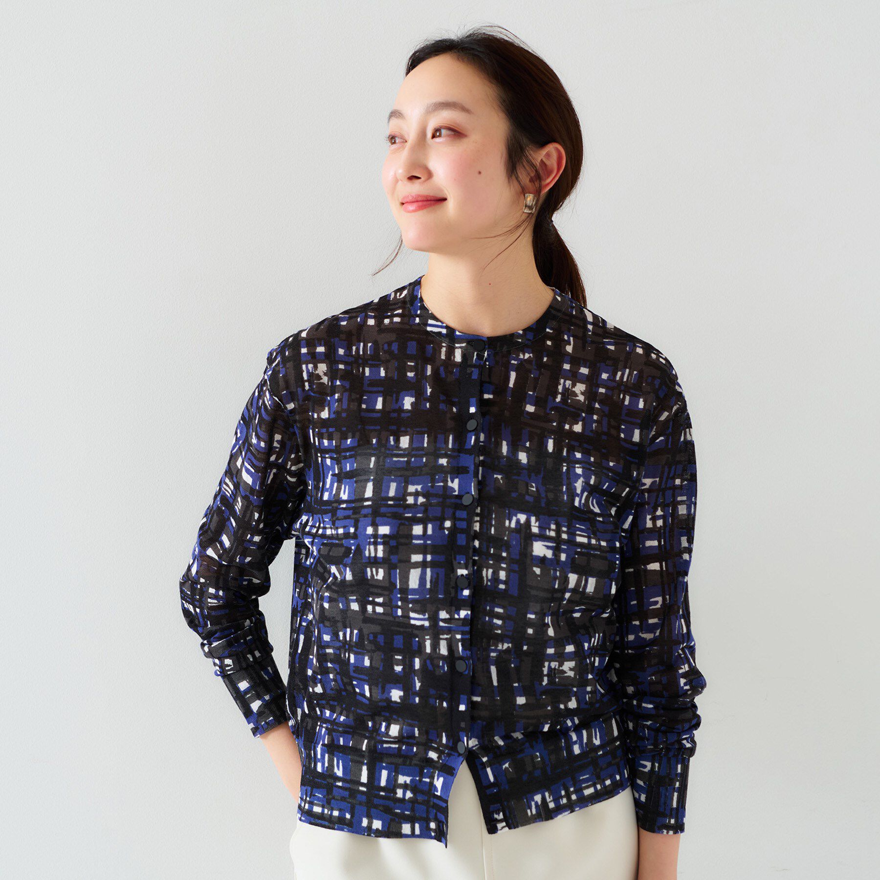 UNTITLED「【セットアップ可能/アンサンブル可能/シアー】チェックプリント カーディガンニット」|カーディガン|