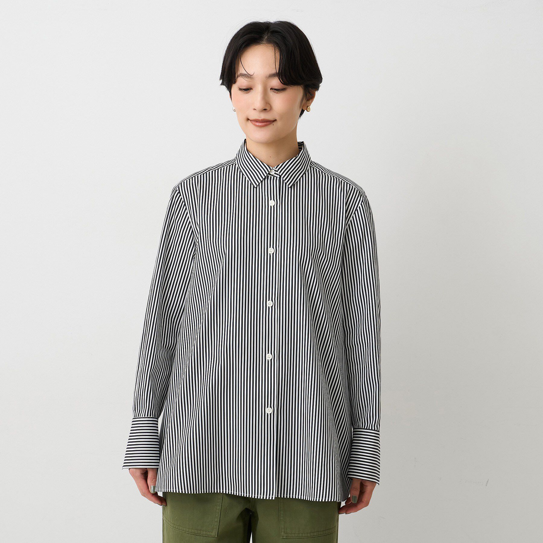 UNTITLED「【コットン100/洗える】コットンブロードAラインシャツ」|シャツ・ブラウス|