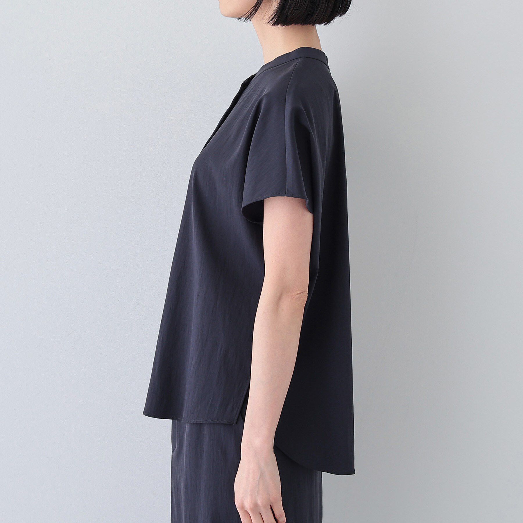 INDIVI「【洗える／SETUP可能/UVケア/接触冷感/日本製】バンドカラー半袖ブラウス」|シャツ・ブラウス|