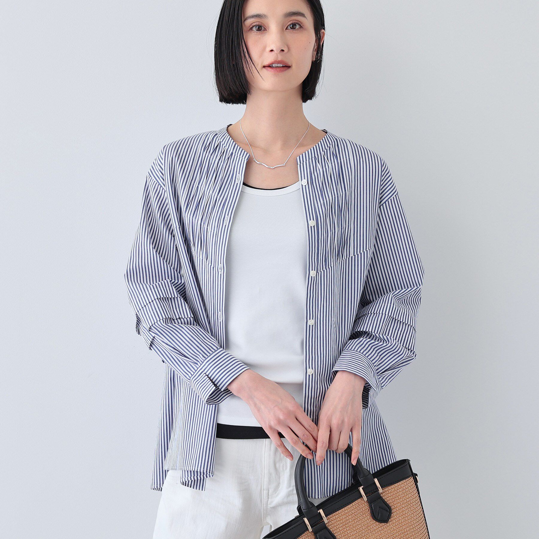 INDIVI「【UVケア／カラーストライプ柄】タックデザインブラウス」|シャツ・ブラウス|ブルー(393)