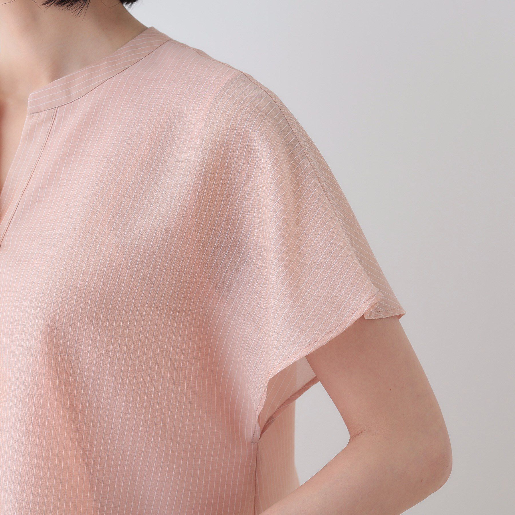 INDIVI「新色登場！【洗える／エアリー】ティアードブラウス」|シャツ・ブラウス|