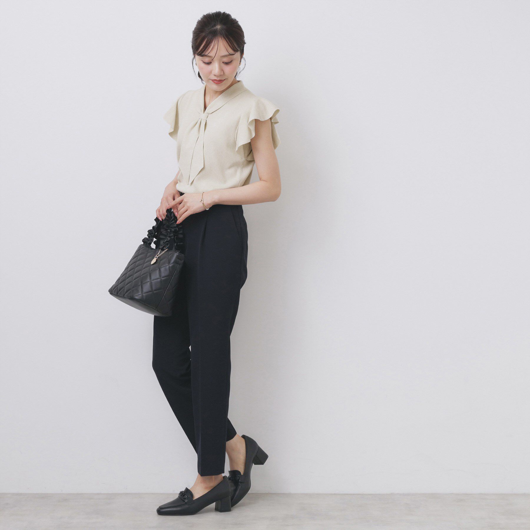 index「フレアスリーブボウタイニット【洗濯機洗い可/接触冷感/抗ピル】」|ニット・セーター|