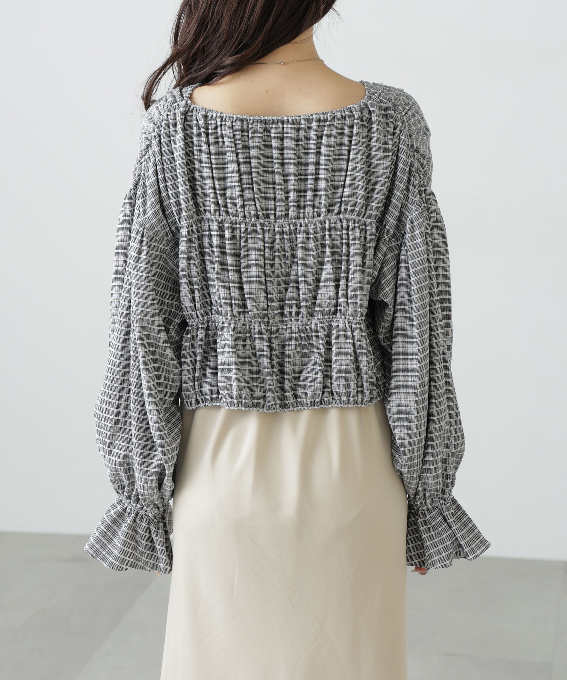  「シアーギャザー前開き短丈ブラウス」|シャツ・ブラウス|