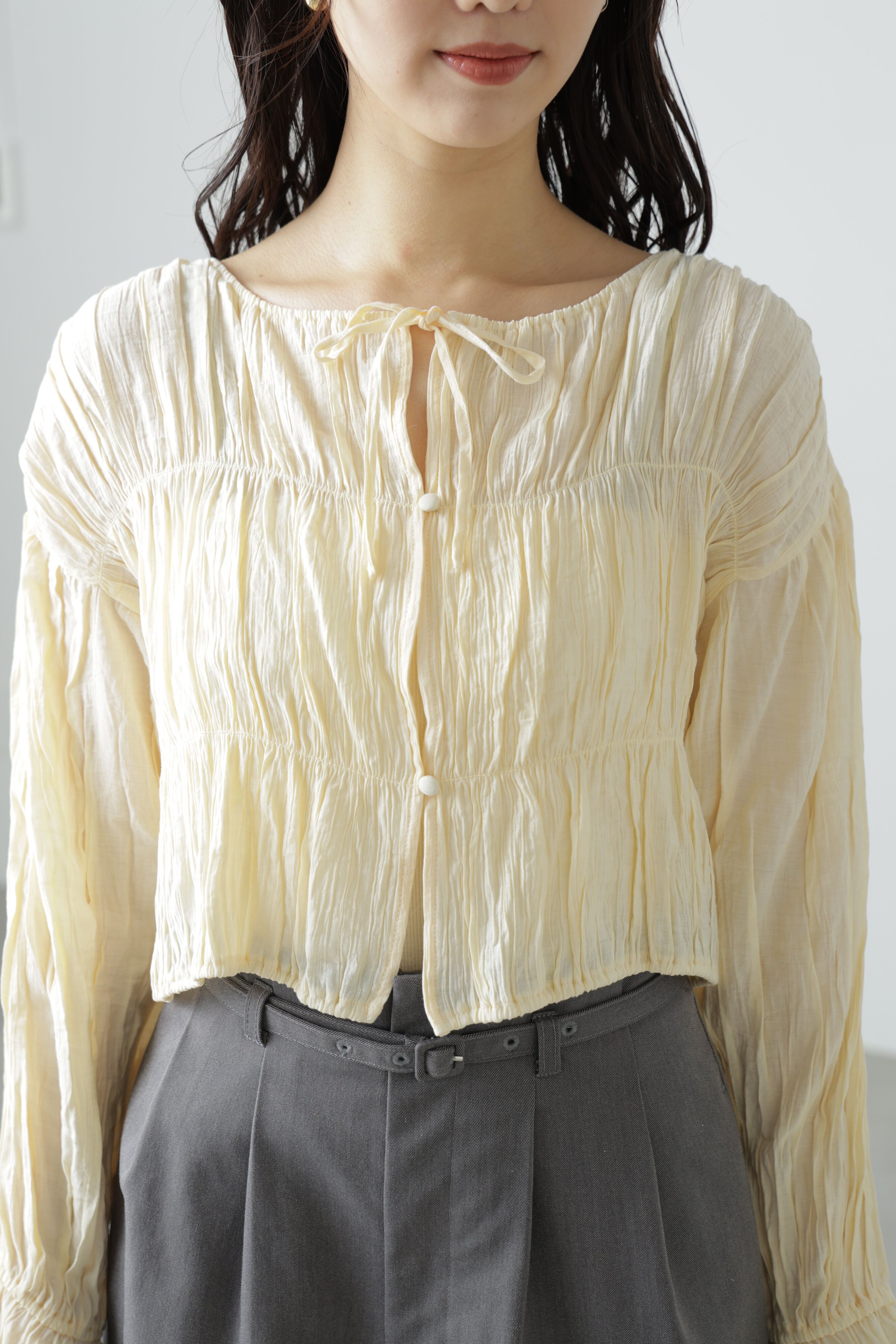  「シアーギャザー前開き短丈ブラウス」|シャツ・ブラウス|