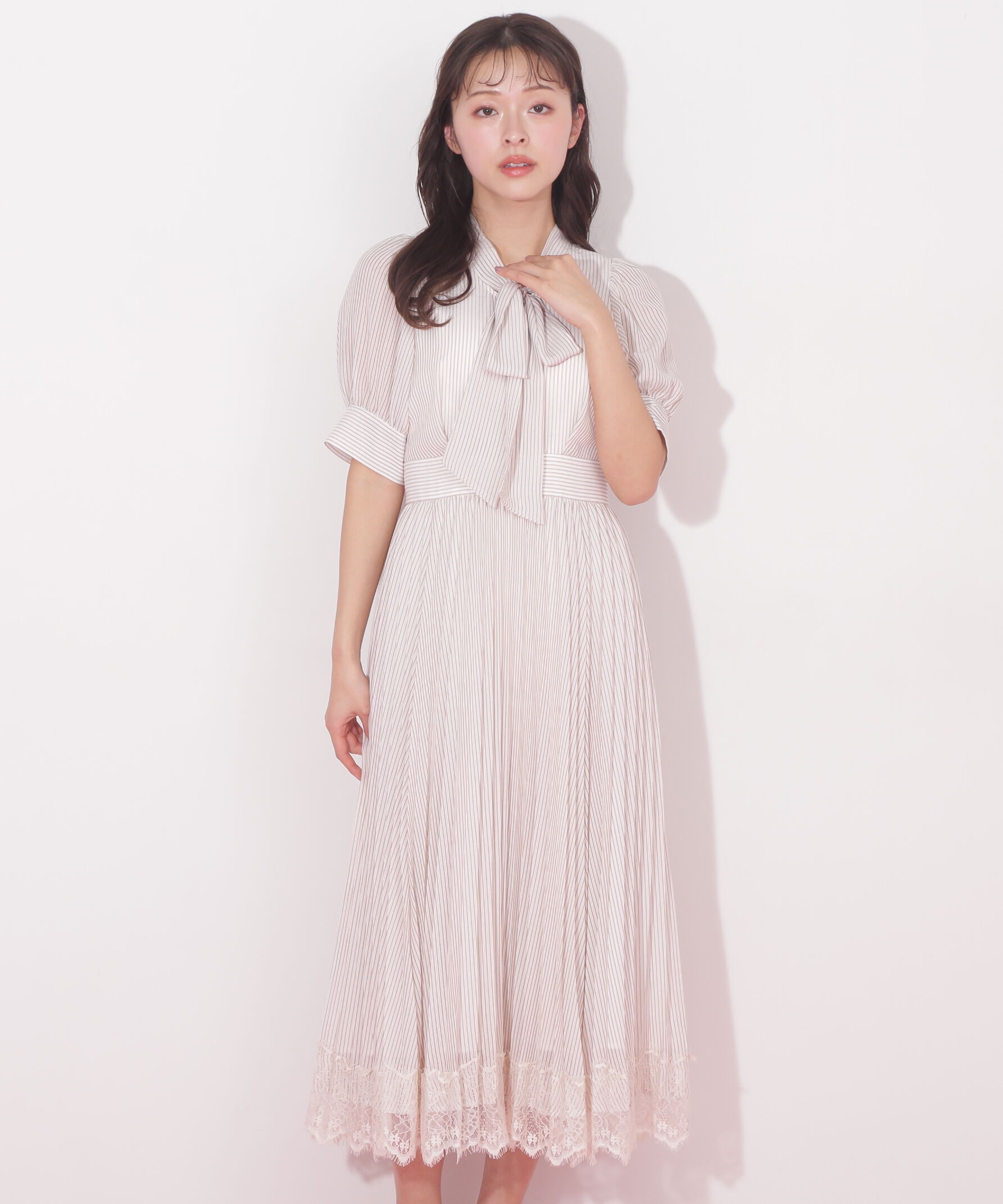  「ヘムレースボウタイワンピース」|ワンピース|