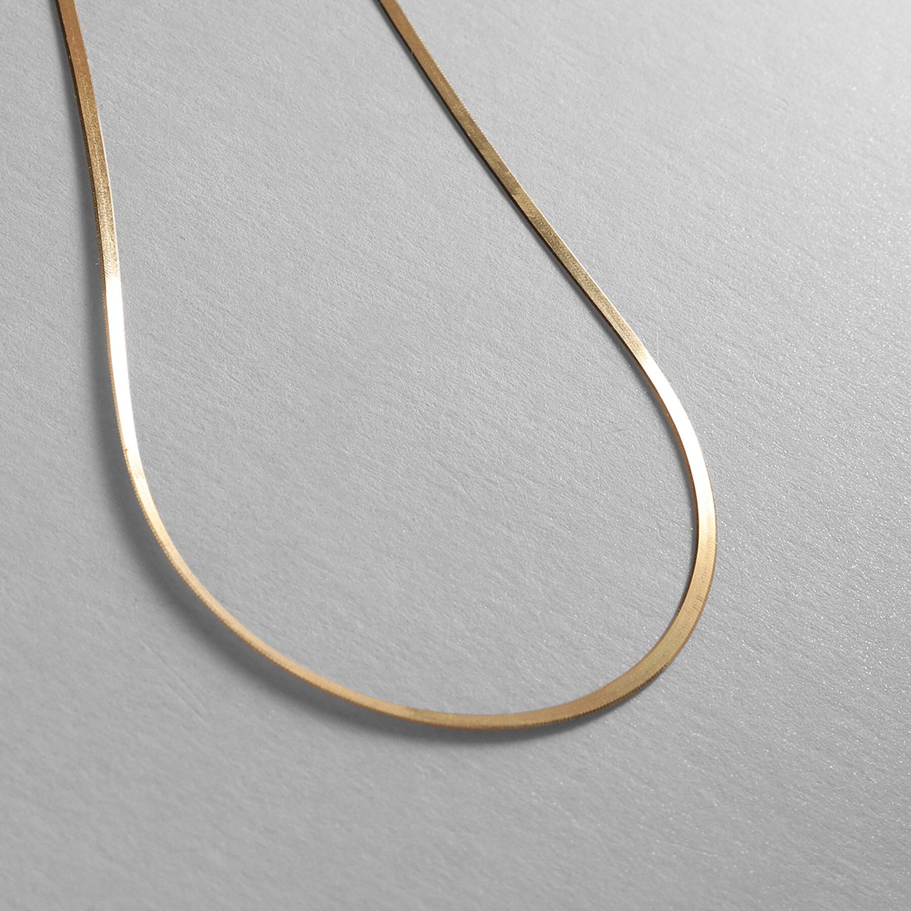 COCOSHNIK「K18フラットスネーク ネックレス細」|ネックレス|