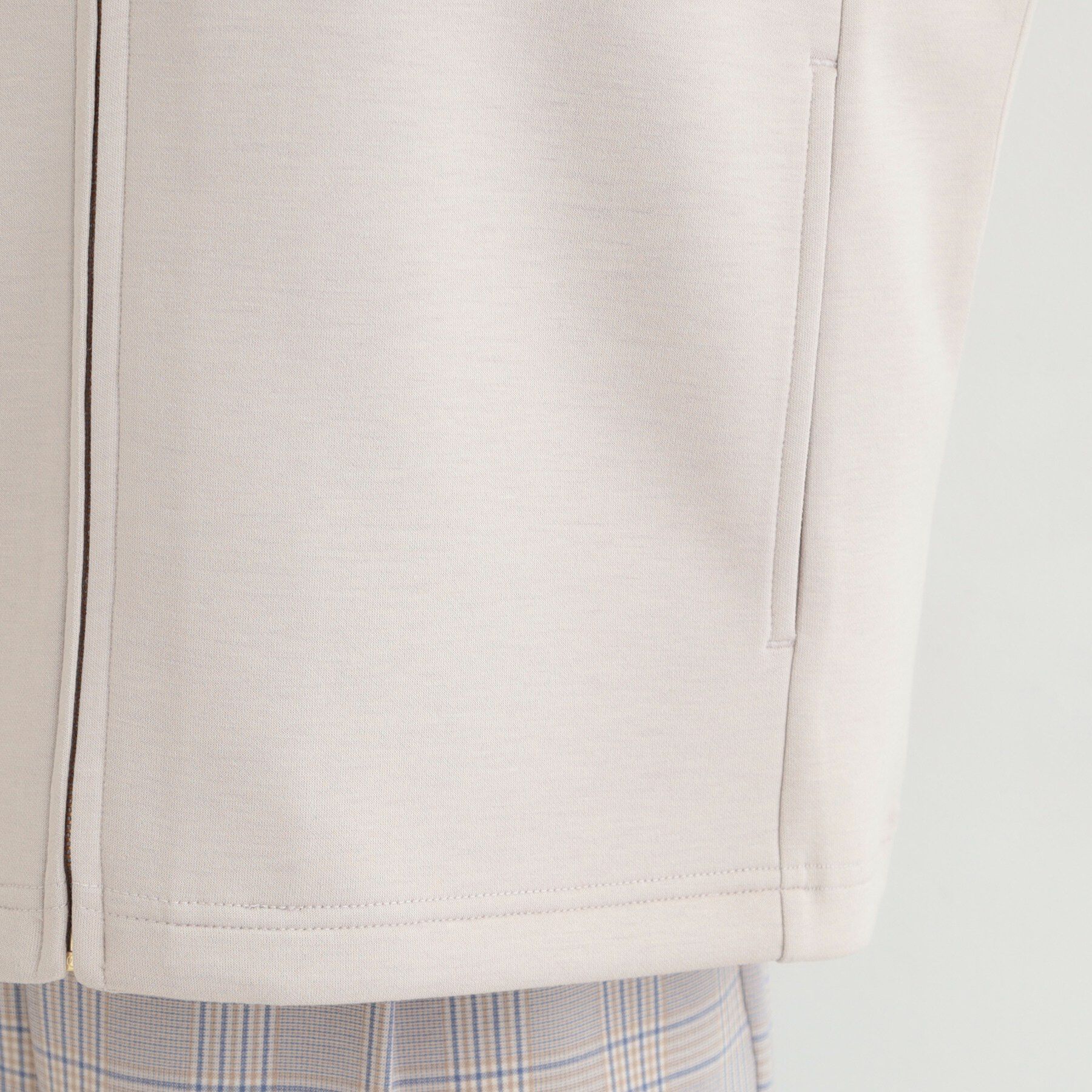 SHOO･LA･RUE「【セットアップ可能/S－LL/なめらかタッチ】大人のきれいめスタイルに ノーカラージップブルゾン」|ブルゾン・スタジャン|