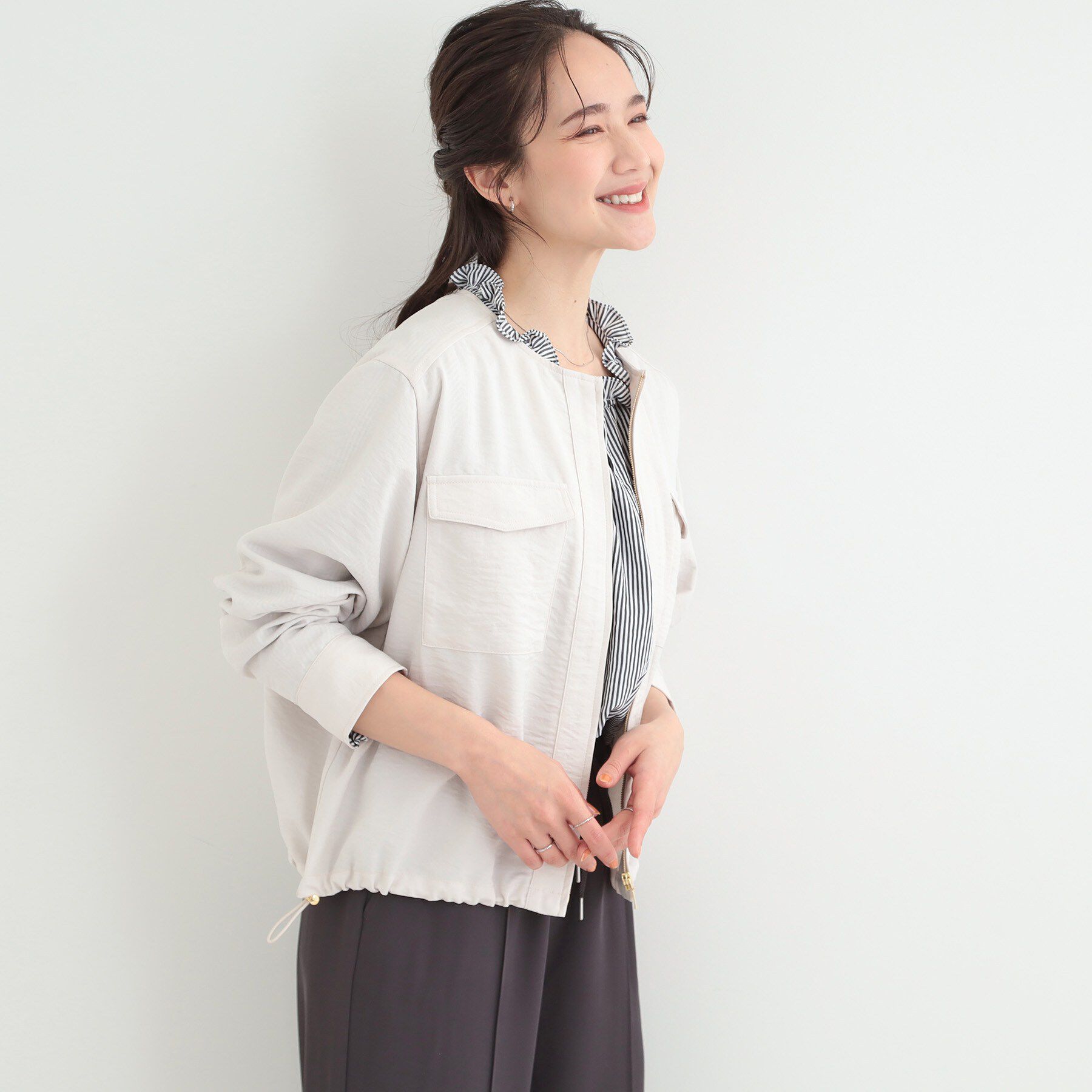 SHOO･LA･RUE「【S-LL】デイリーにも、通勤にも。フラップポケットノーカラーブルゾン」|ブルゾン・スタジャン|