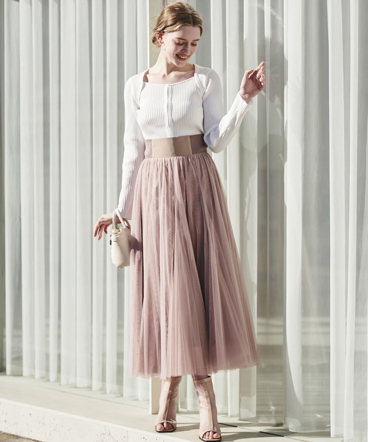 アンドクチュール「フロントホックビスチェライクプルオーバー」|ニット・セーター|