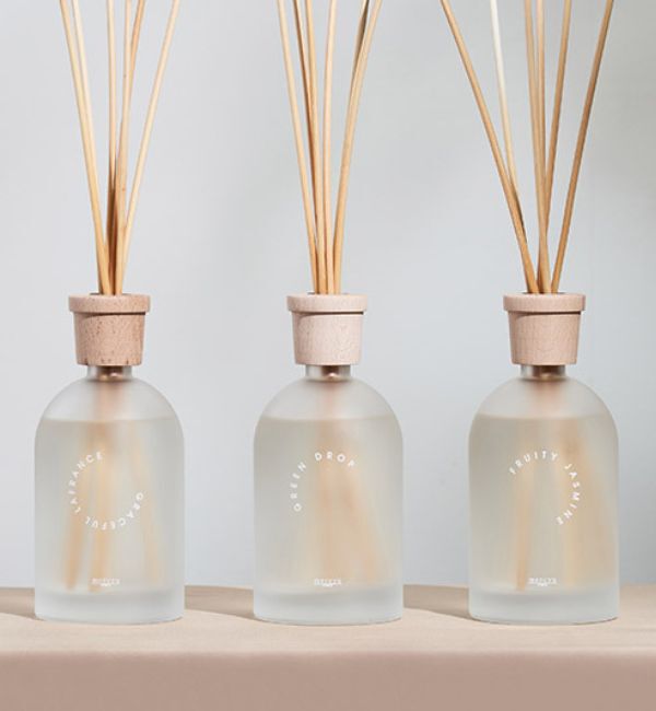 B-COMPANY「倒れてもこぼれにくい リードディフューザー」|アロマ・ルームフレグランス|