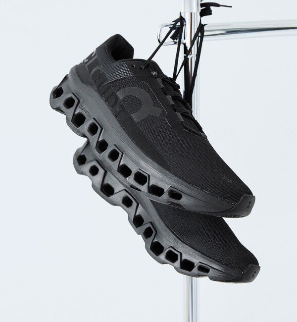 UNITED ARROWS green label relaxing「＜On＞クラウドモンスター スニーカー」|スニーカー|BLACK