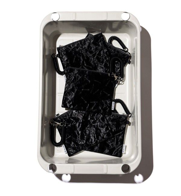 BEAMS「モノグラム ポーチ S」|ポーチ|BLACK