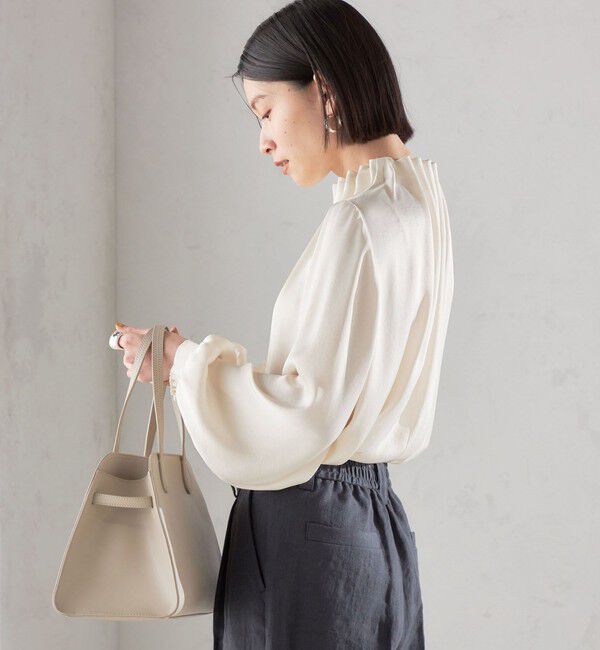 SHIPS for women「《一部追加予約》【一部WEB限定】〈手洗い可能〉ヴィンテージ サテン ネック ギャザー ブラウス」|シャツ・ブラウス|