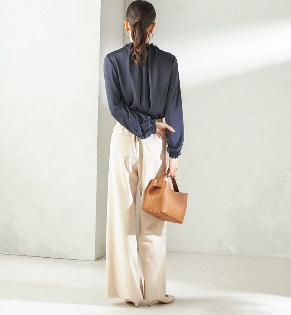 SHIPS for women「《一部追加予約》【一部WEB限定】〈手洗い可能〉ヴィンテージ サテン ネック ギャザー ブラウス」|シャツ・ブラウス|