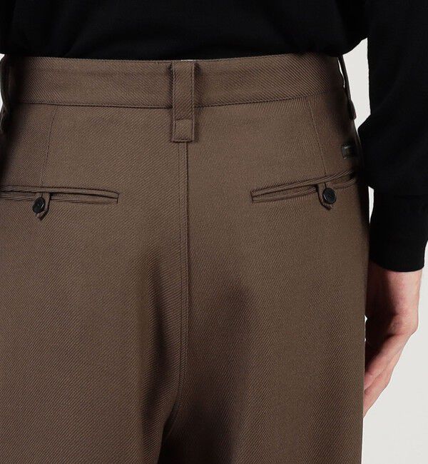 TOMORROWLAND MENS「ウールギャバジン ノープリーツバレルパンツ」|スラックス|