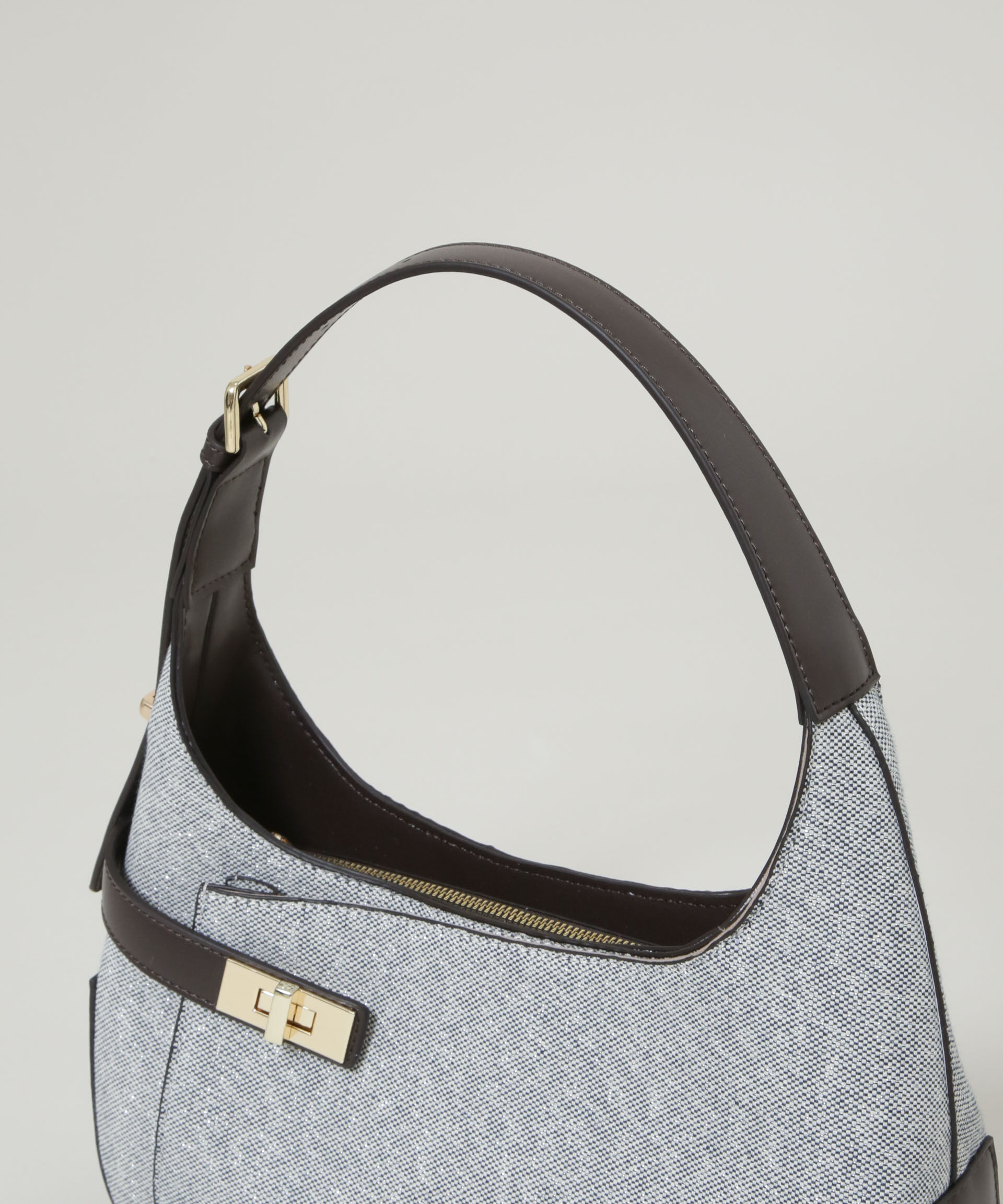 nano･universe「ターンロックベルトキャンバスワンハンドルバッグ」|ショルダー・メッセンジャー|