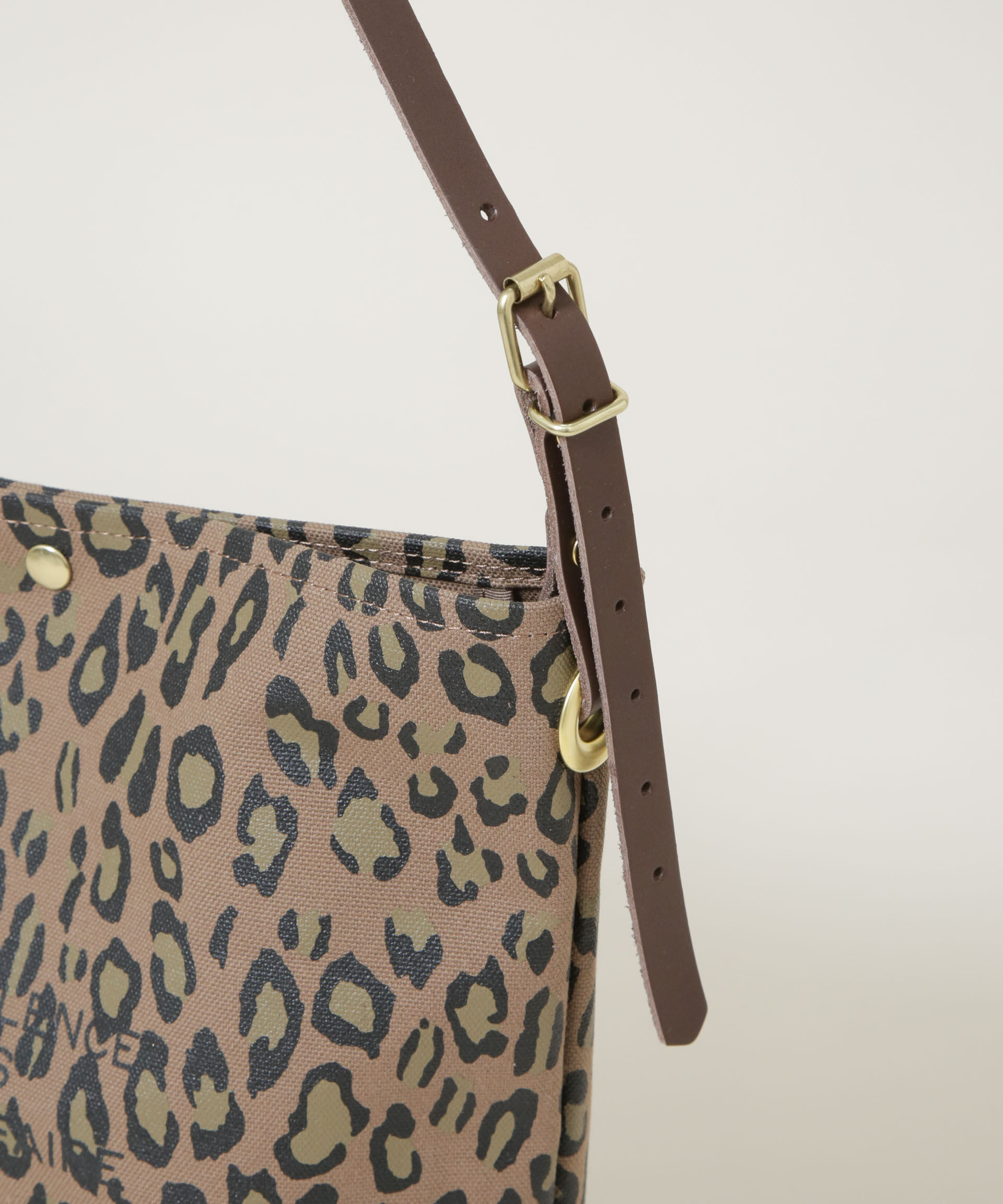 nano･universe「Le minor/TOILE MARCHE ECRU LEOPARD」|ショルダー・メッセンジャー|