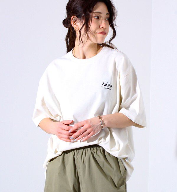 GLOSTER「【NANGA&times;GLOSTER】別注 ワンポイントロゴ刺繍 バックプリントTシャツ」|Tシャツ・カットソー|