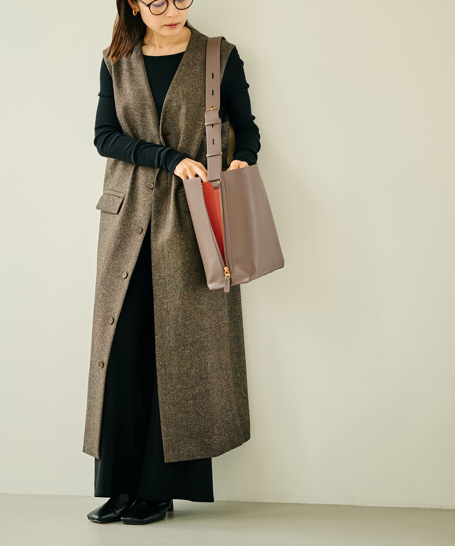 E'POR「【E'POR】Y BAG Shoulder Medium（サイドジップショルダーバッグ）【WEB限定/一部店舗限定】【メディア掲載」|ショルダー・メッセンジャー|