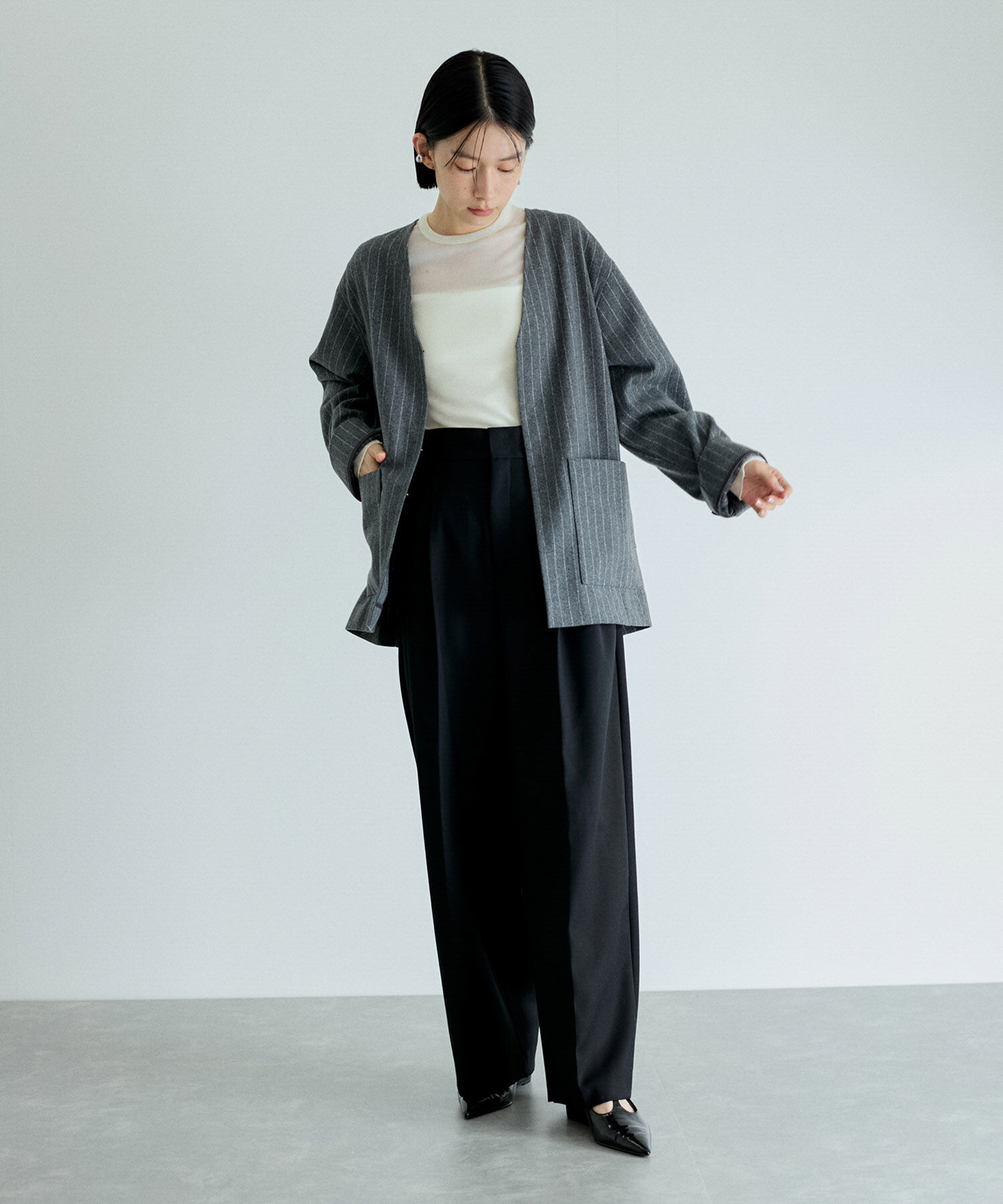 ADAM ET ROPE'「【洗える】クルーネックフロッキープリントプルオーバー」|Tシャツ・カットソー|