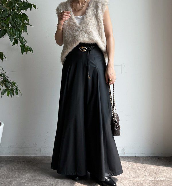  「ライトフェイクレザーフレアスカート」|スカート|