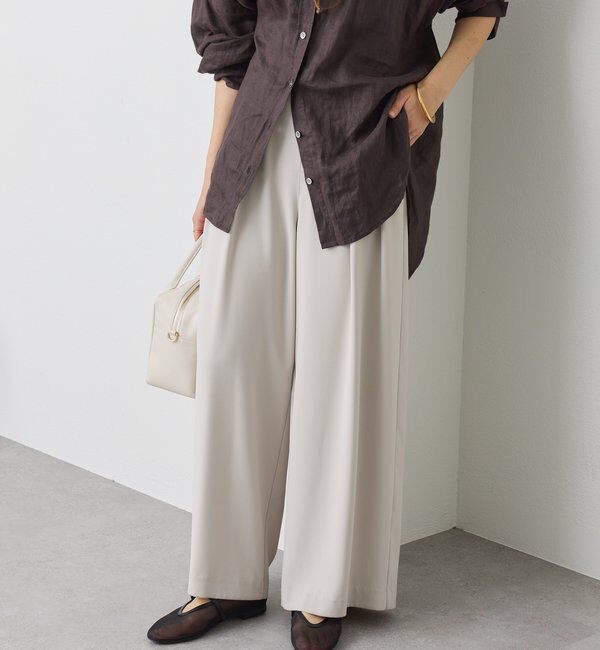  「【ウォッシャブル】【シーズンレスで使える】タックワイドスラックス」|チノ|