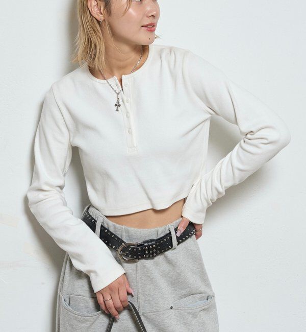  「【WEB限定】ヘンリーネックショートトップス」|Tシャツ・カットソー|