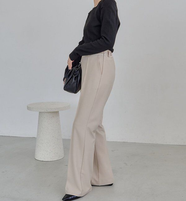  「【低身長サイズあり】ピンタックフレアパンツ」|チノ|