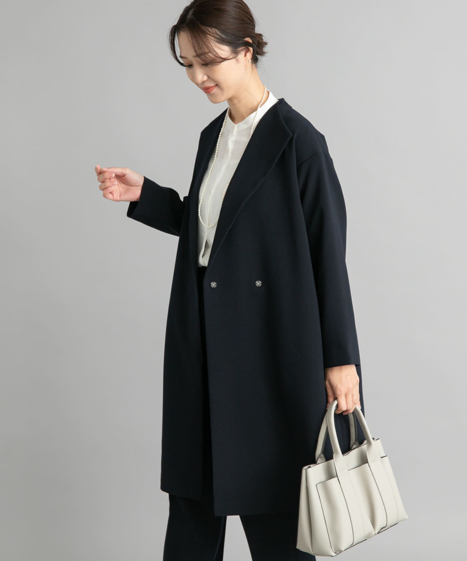 URBAN RESEARCH DOORS「ダブルクロスガウンコート」|ノーカラーコート|