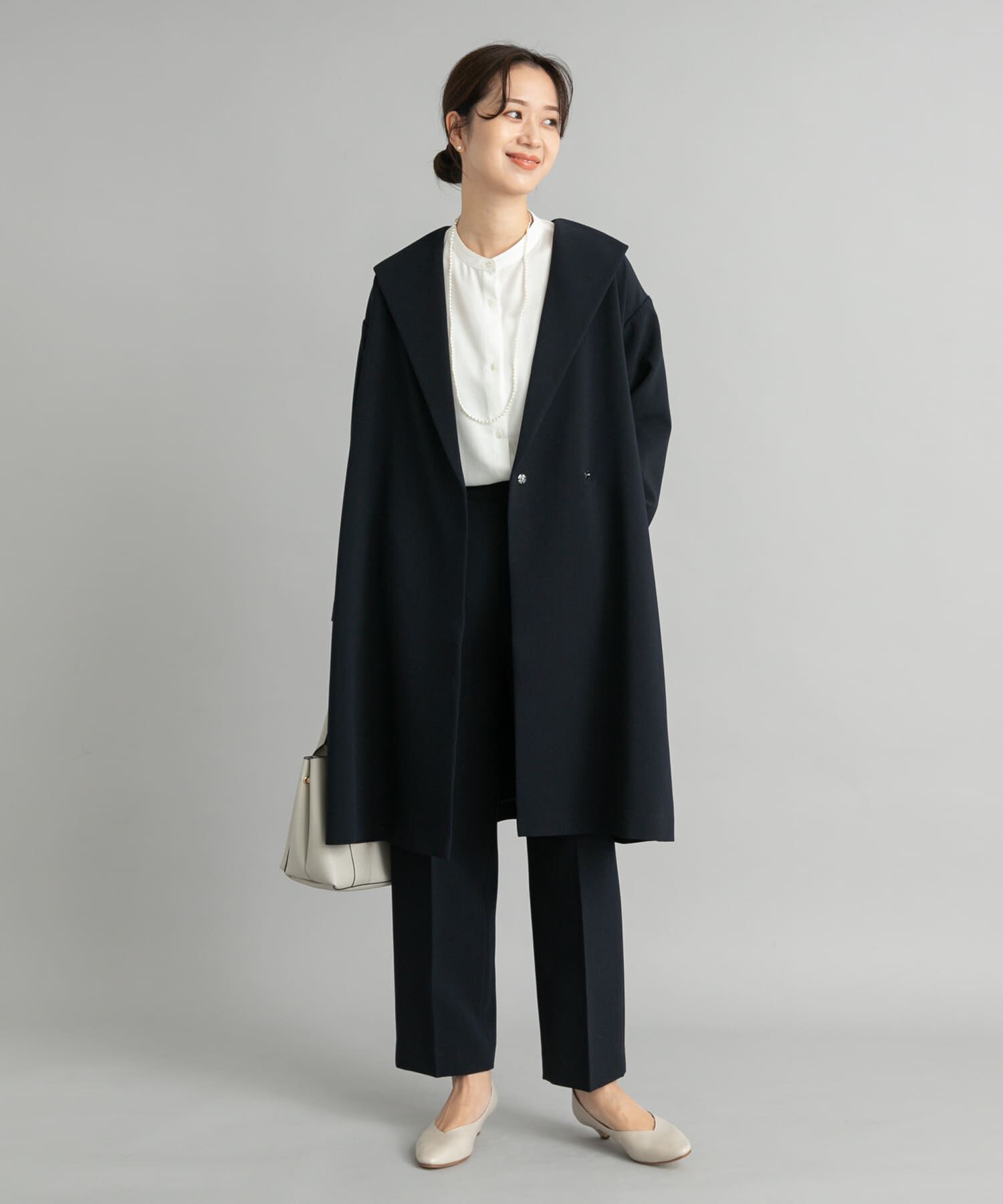 URBAN RESEARCH DOORS「ダブルクロスガウンコート」|ノーカラーコート|