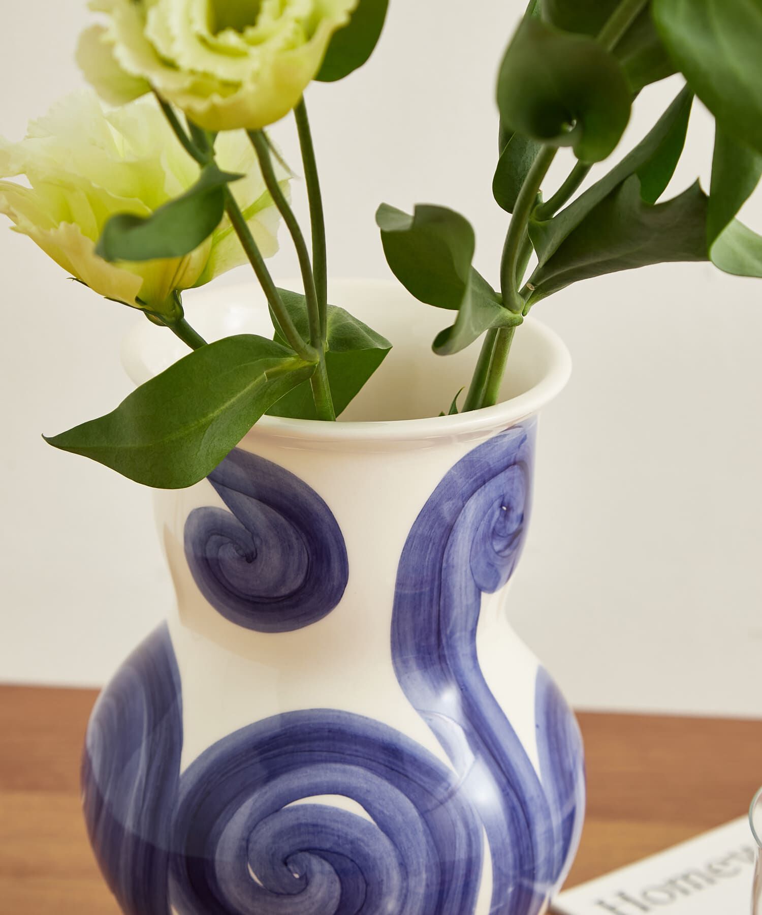 URBAN RESEARCH DOORS「KAHLER　Tulle ベース (ブルー) H22.5cm」|フラワーベース|