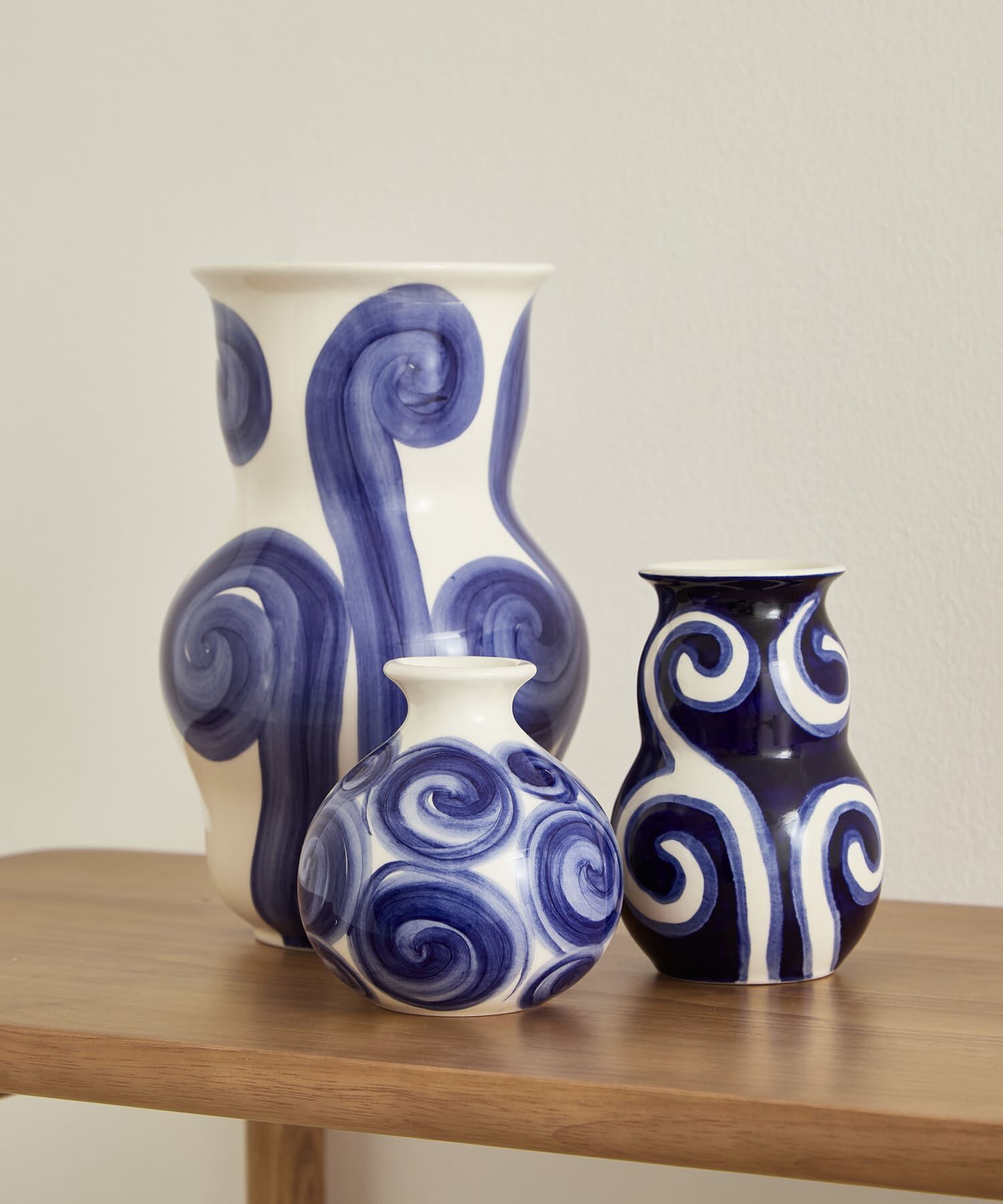 URBAN RESEARCH DOORS「KAHLER　Tulle ベース (ブルー) H22.5cm」|フラワーベース|